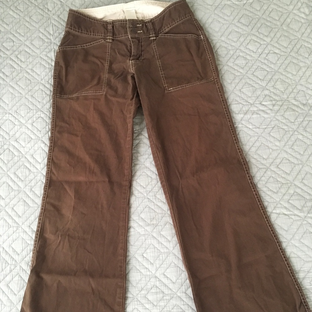 North Face casual hiking pant brown size 6. EUC
